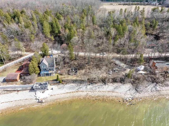 $244,900 | 5341 Edgewater Beach Road, Green Bay, WI 54311