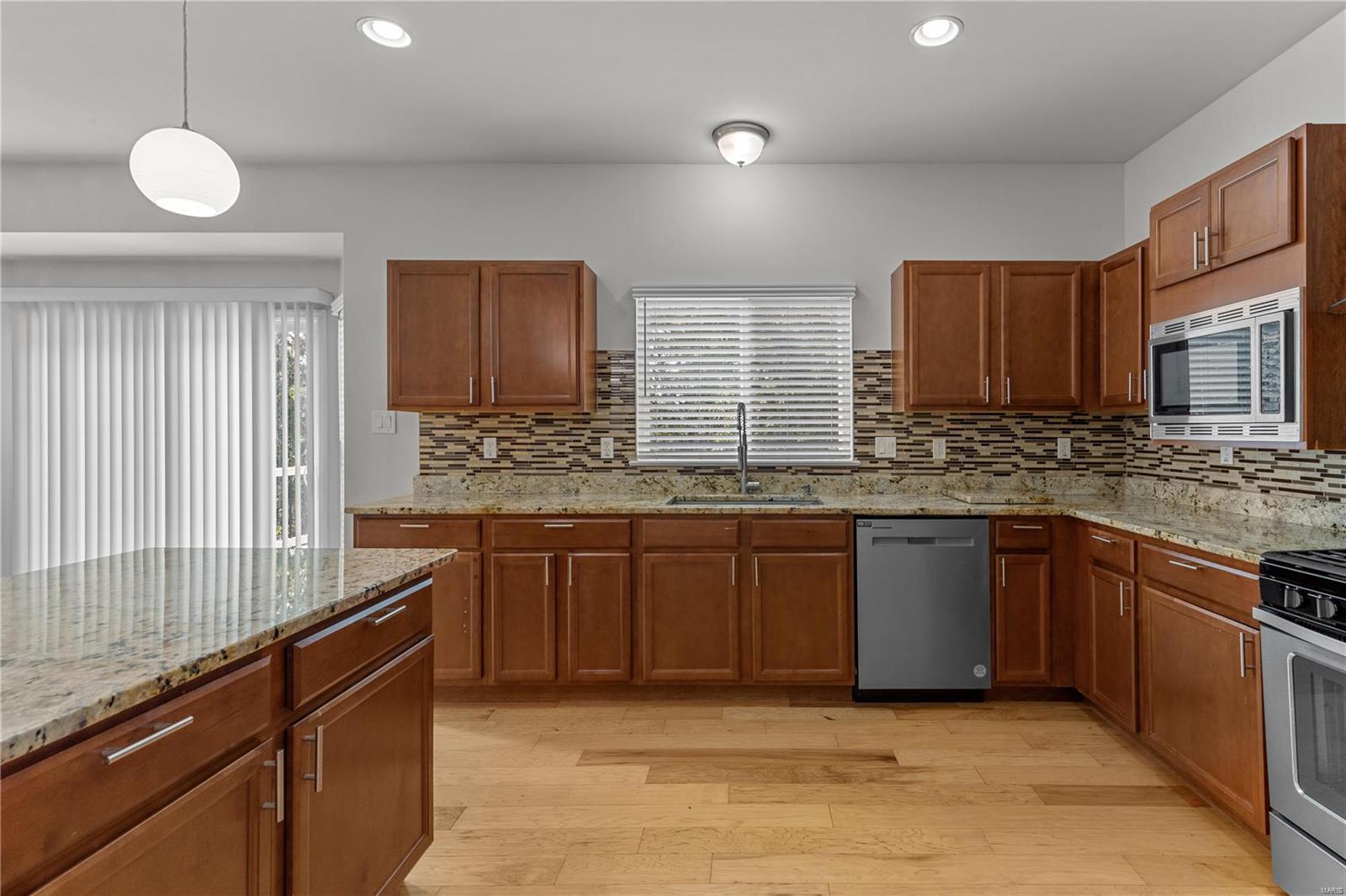 329 Palisades Ridge Court Eureka, MO 63025 - Photo 5 of 27