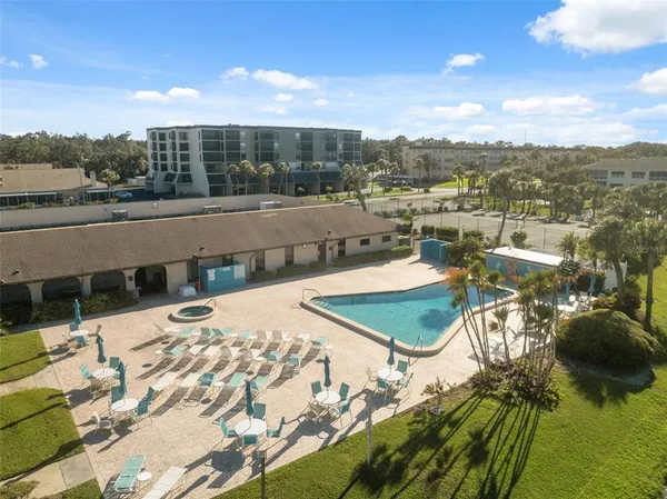 $235,000 | 9860 62nd Avenue North, Unit 1036, St. Petersburg, FL 33708