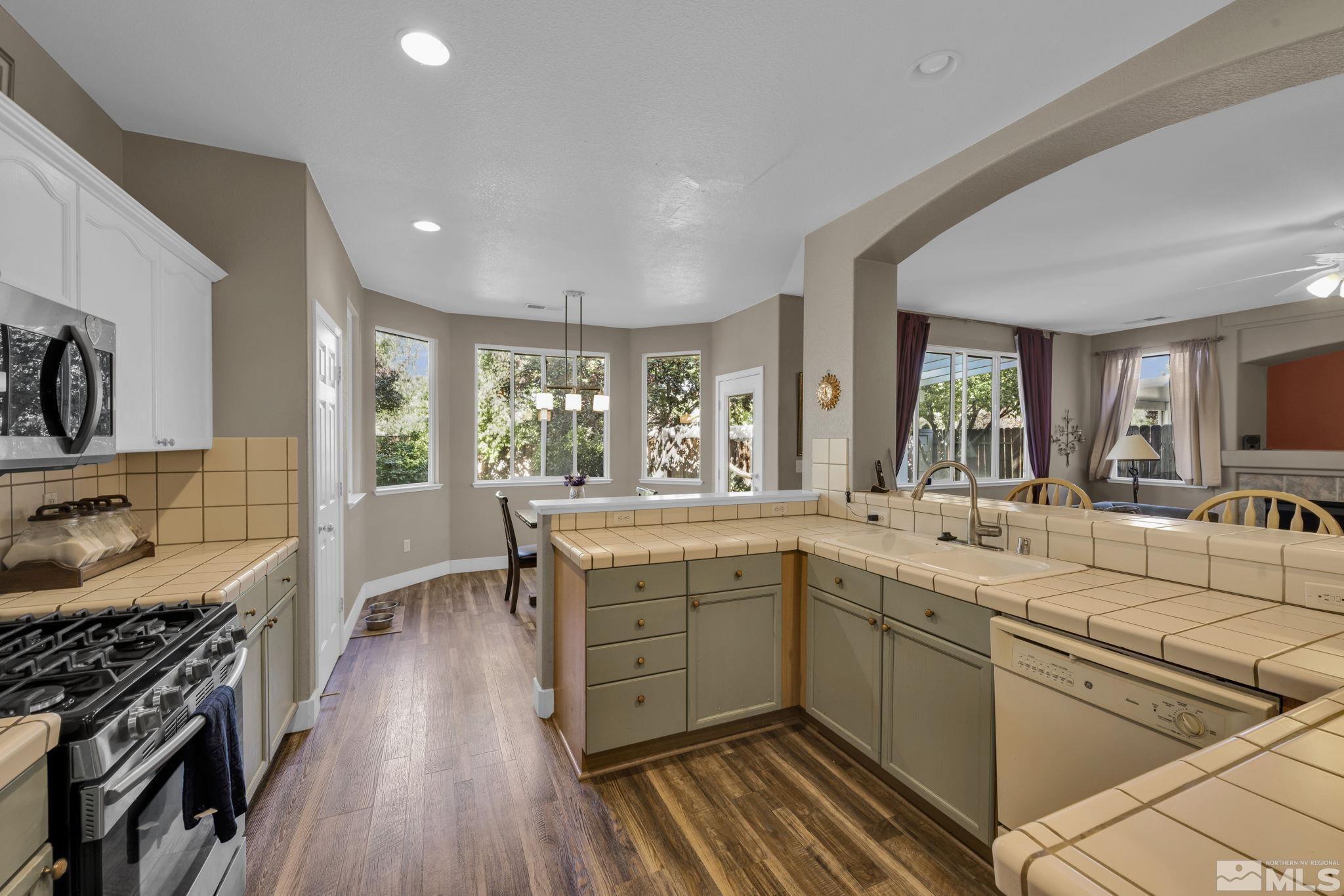 1849 Jamboree Drive Reno, NV 89521 - Photo 7 of 28 Photo 7