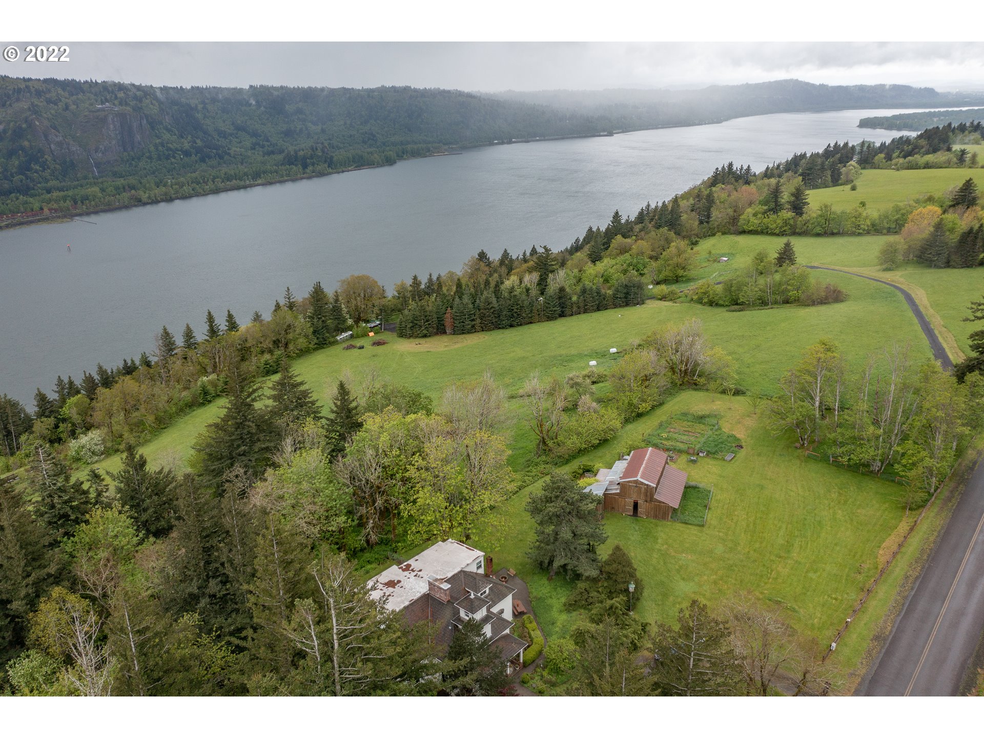 181 Marble Road Washougal, WA 98671 - Photo 32 of 32 a view of lake and mountain