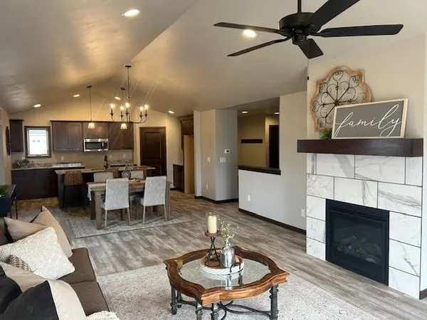 $424,900 | 3727 East Callalilly Lane, Appleton, WI 54913