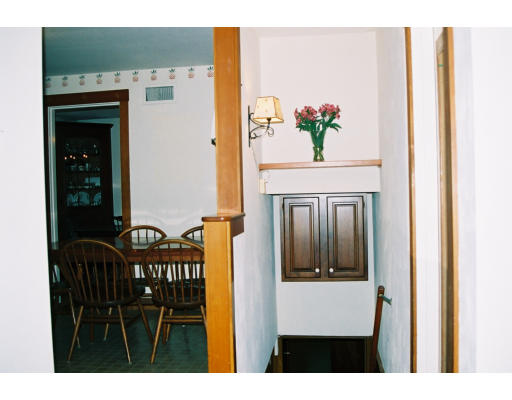 15 Westwood Road Lexington, MA 02420 - Photo 6 of 19 Gallery Image 6