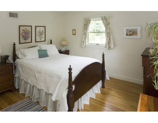 15 Westwood Road Lexington, MA 02420 - Photo 8 of 19 Gallery Image 8