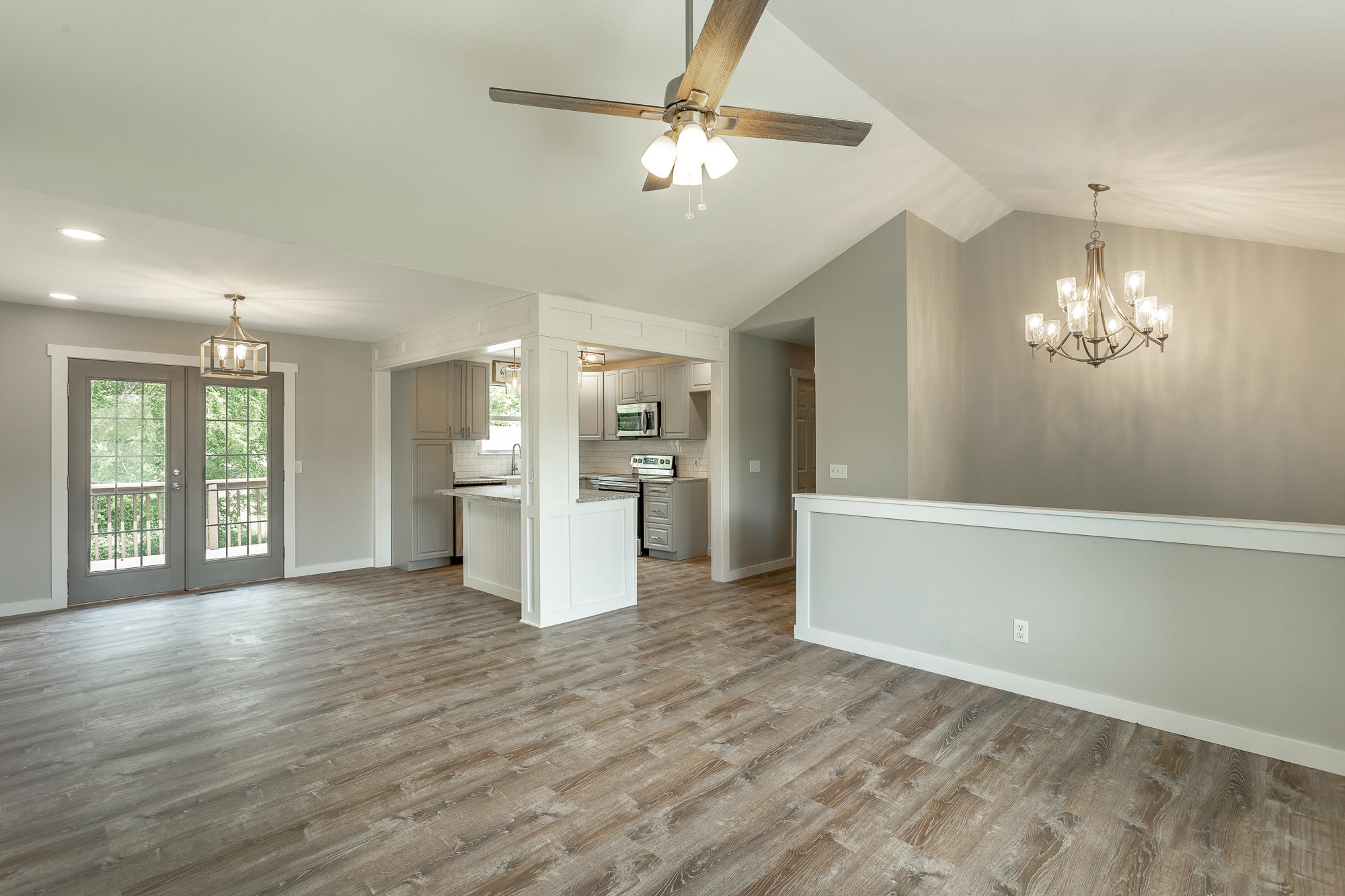 1074 Boss Road Chickamauga, GA 30707 - Photo 4 of 37 Living Room