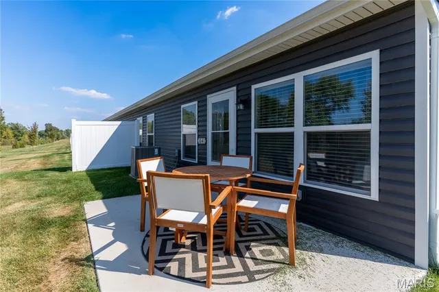 $2,145 | 104 Spartan Circle, O'Fallon, IL 62269