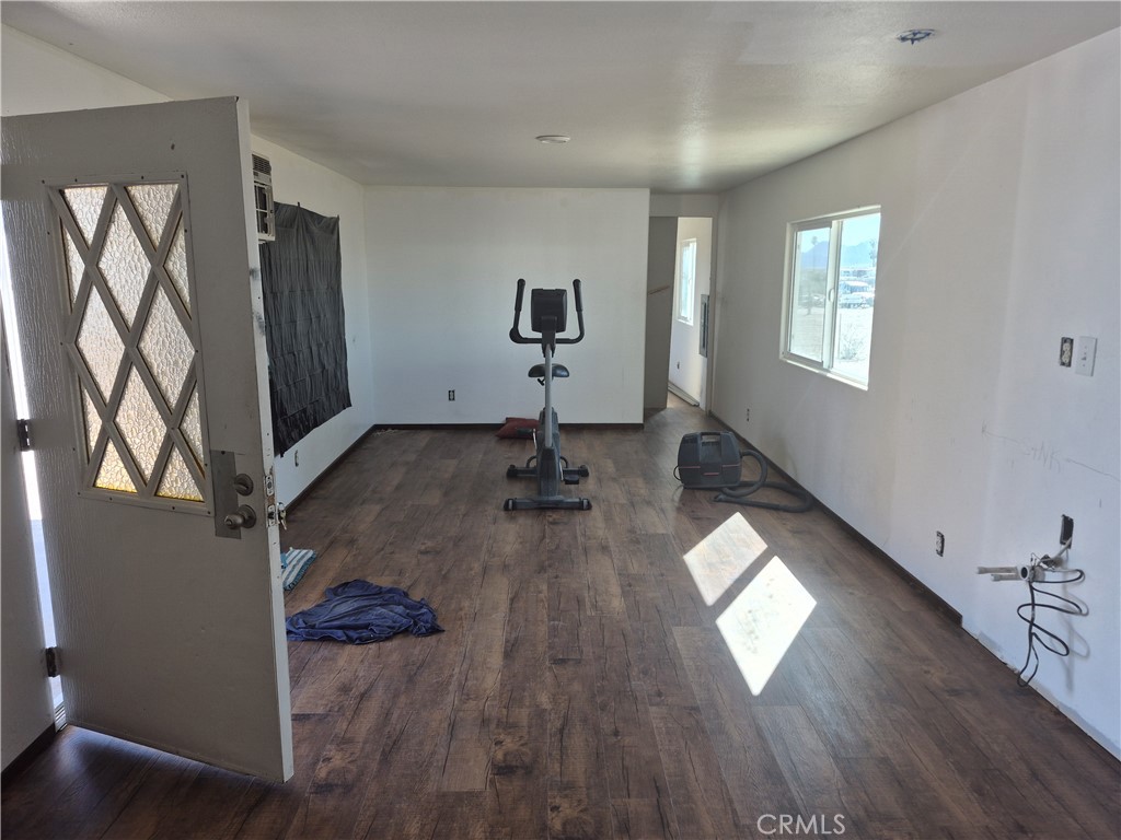 7348 Chocco Road Big River, CA 92242 - Photo 5 of 10 Living Room