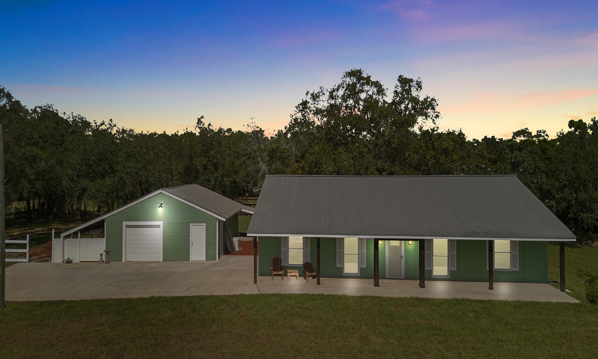 2011 Hartt Road Sebring, FL 33870 - Photo 3 of 29 DJI_0111-V1