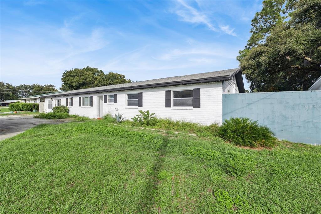 116 Hampden Road Winter Haven, FL 33884 - Photo 2 of 19