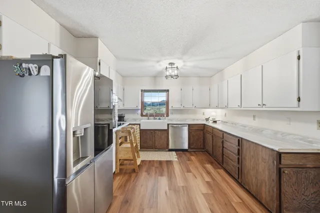 $479,900 | 2254 Boones Creek Road, Johnson City, TN 37615