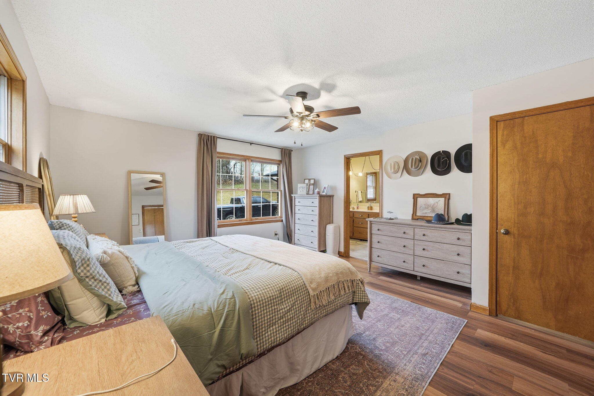 2254 Boones Creek Road Johnson City, TN 37615 - Photo 19 of 42 40-web-or-mls-025_DSC03729