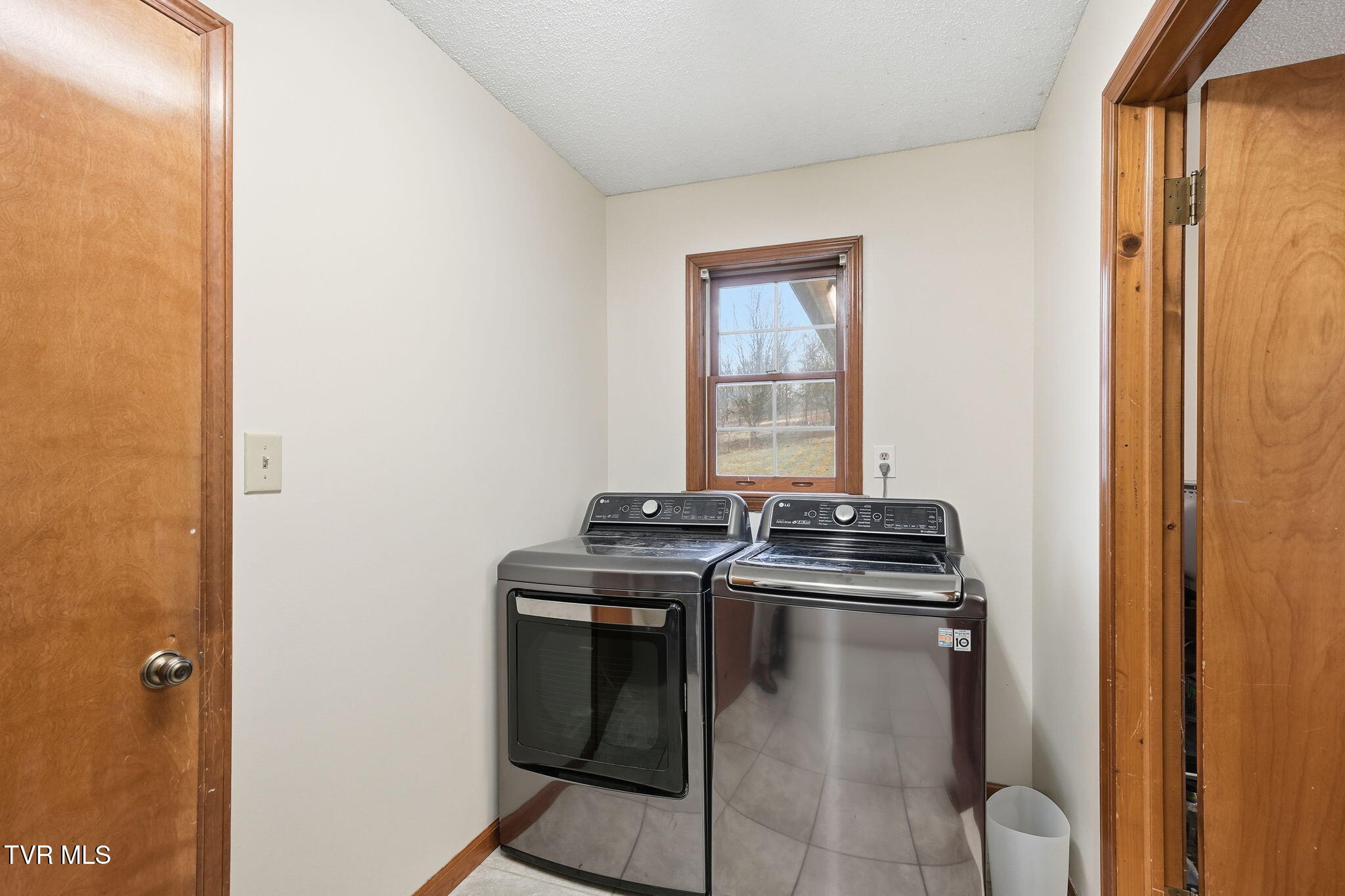 2254 Boones Creek Road Johnson City, TN 37615 - Photo 26 of 42 24-web-or-mls-036_DSC03704