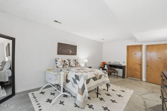 $479,900 | 2254 Boones Creek Road, Johnson City, TN 37615