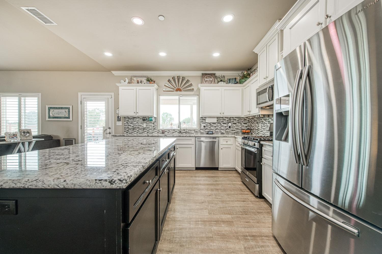 36919 Ave 17 1/2 Madera, CA 93636 - Photo 16 of 77