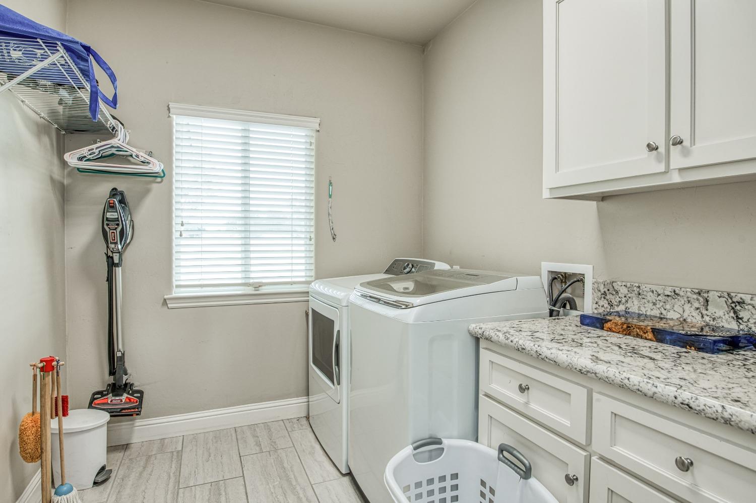 36919 Ave 17 1/2 Madera, CA 93636 - Photo 21 of 77