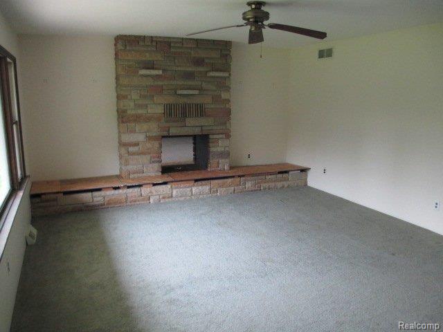 9494 Weber Road Columbus, MI 48063 - Photo 4 of 7 2013-05-21 14.43.17 - Copy.jpg