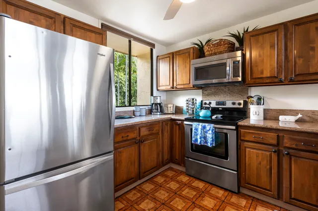 $954,000 | 78-6920 Alii Drive, Unit 301, Kailua-Kona, HI 96740