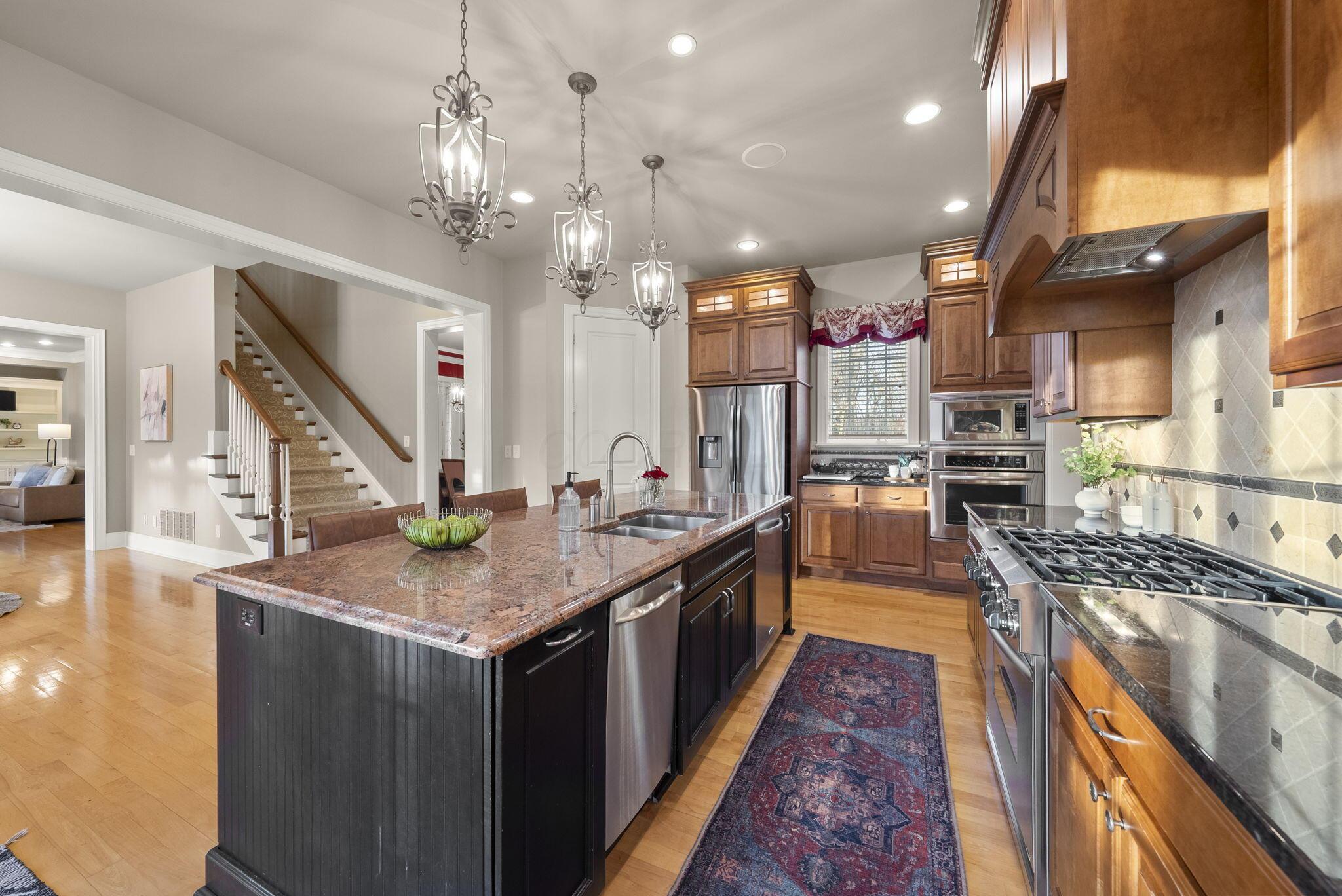 4372 Dublin Road Columbus, OH 43221 - Photo 24 of 85 Kitchen