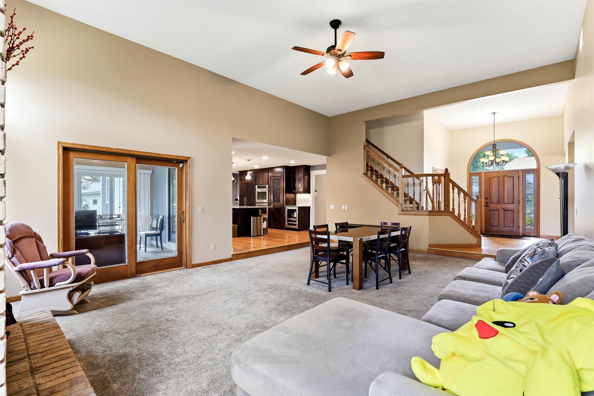 5968 Scenic Place Shoreview, MN 55126 - Photo 8 of 32