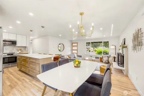 $589,950 | 30032 5th Avenue Southwest, Federal Way, WA 98023
