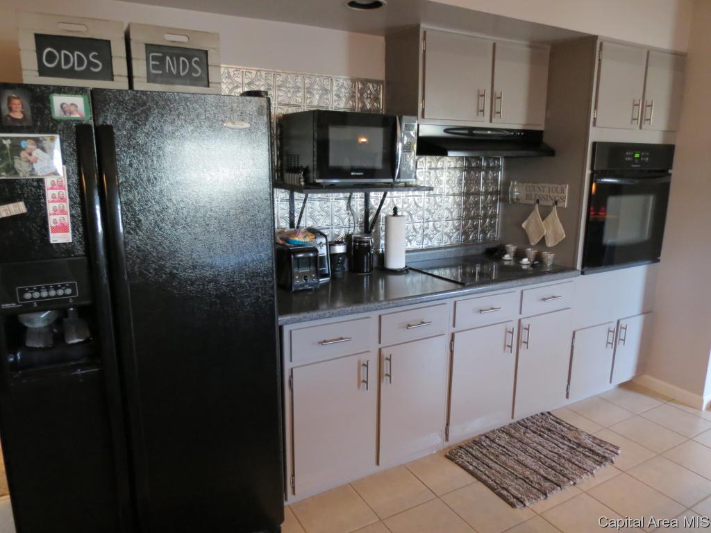 54 Bonnie Brook Road Chatham, IL 62629 - Photo 11 of 34 Gallery Image 11