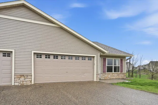 $260,000 | 1262 Norway Pine Circle, New Richmond, WI 54017