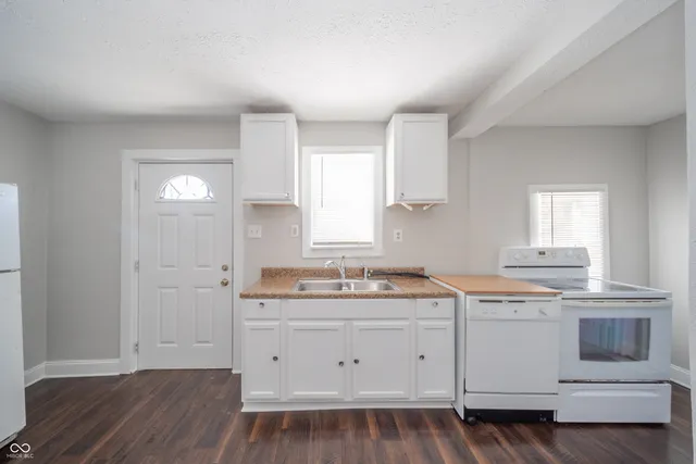 $1,099 | 1734 Olive Street, Indianapolis, IN 46203