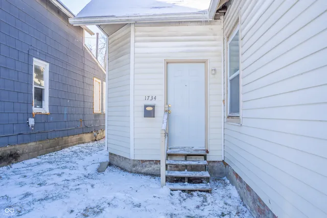 $1,099 | 1734 Olive Street, Indianapolis, IN 46203