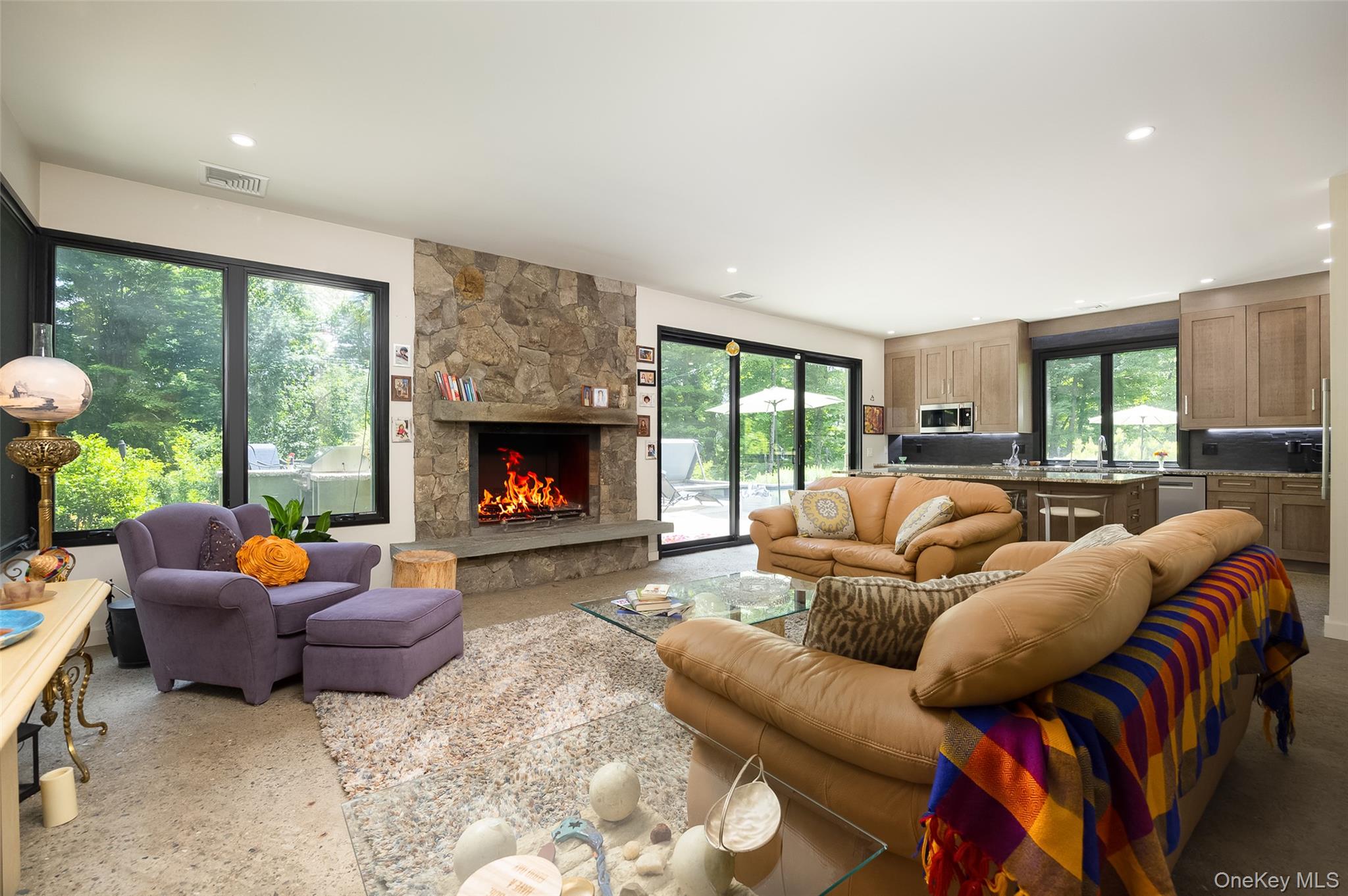 215 Smith Road Poughkeepsie, NY 12603 - Photo 5 of 46