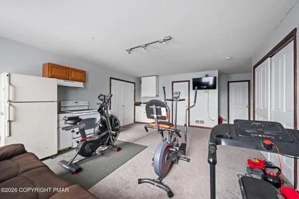 $795,000 | 137 Old Kettle Court, Stroudsburg, PA 18360