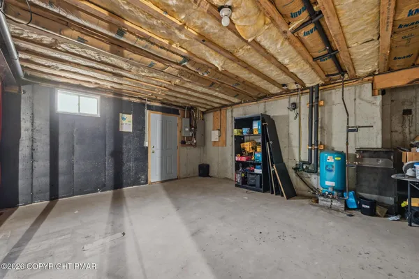 $795,000 | 137 Old Kettle Court, Stroudsburg, PA 18360