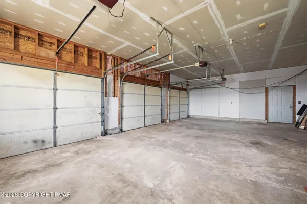 $795,000 | 137 Old Kettle Court, Stroudsburg, PA 18360