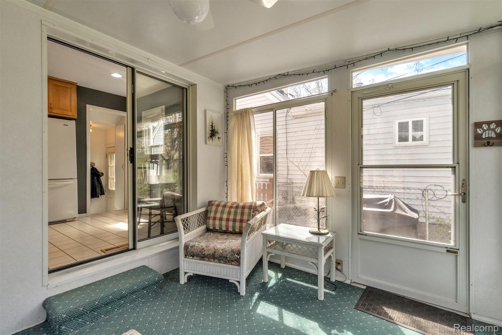 3115 Harvard Road Royal Oak, MI 48073 - Photo 12 of 34 Sunroom