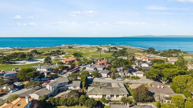 $2,500,000 | 2959 Lake Road, Pebble Beach, CA 93953