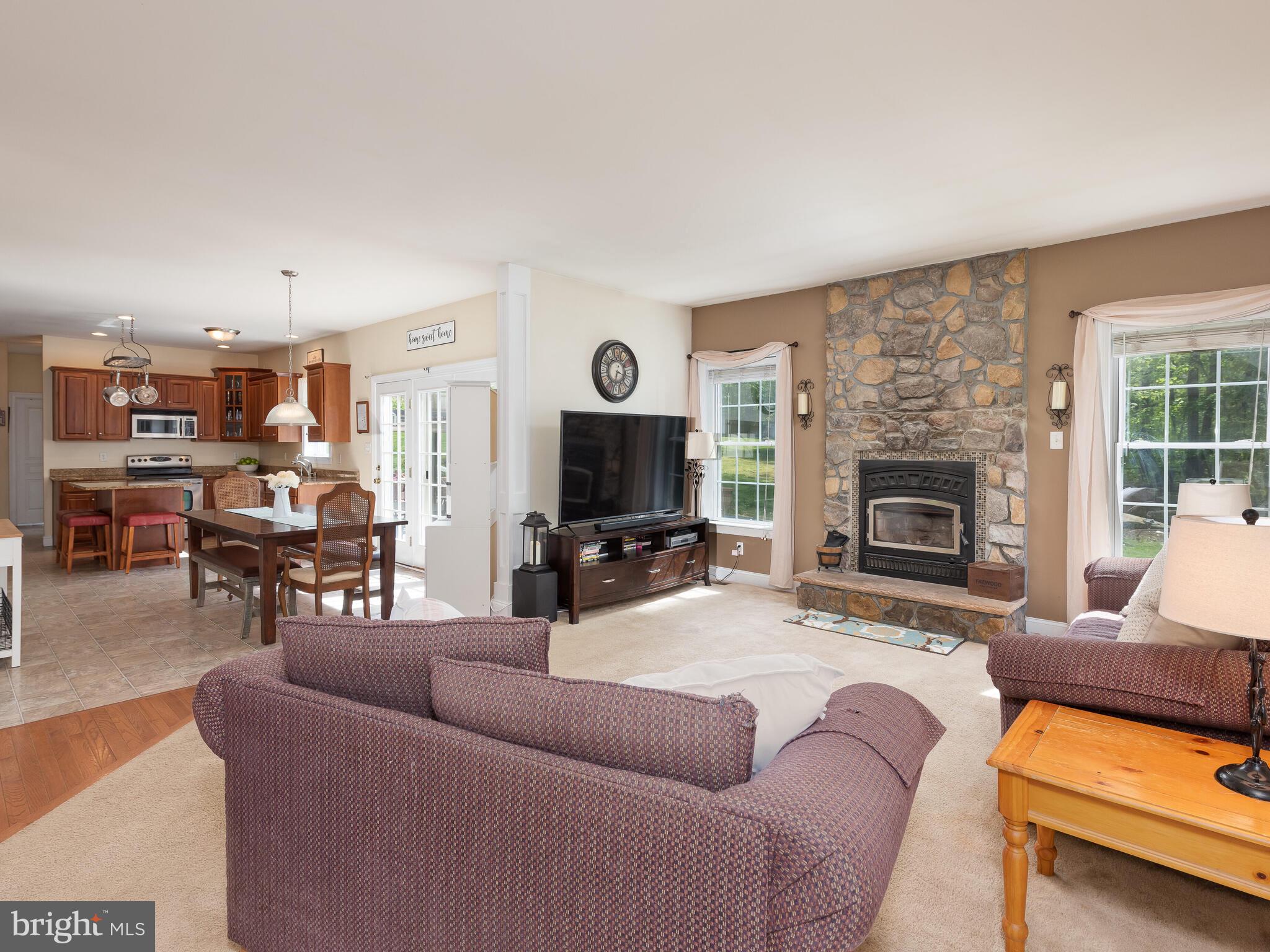 203 Overlook Road Morgantown, PA 19543 - Photo 4 of 23 Gallery Image 4