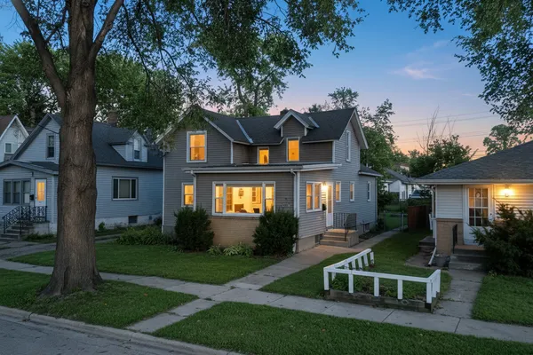$424,900 | 2101 3rd Street Northeast, Minneapolis, MN 55418
