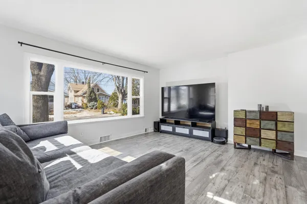 $424,900 | 2101 3rd Street Northeast, Minneapolis, MN 55418