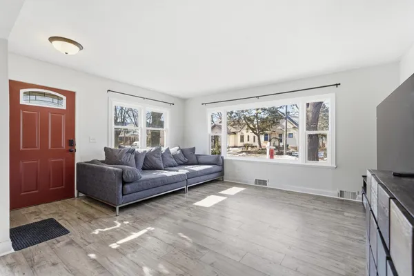 $424,900 | 2101 3rd Street Northeast, Minneapolis, MN 55418