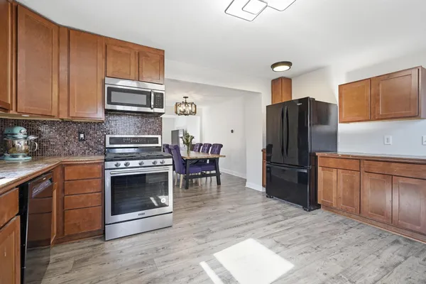 $424,900 | 2101 3rd Street Northeast, Minneapolis, MN 55418