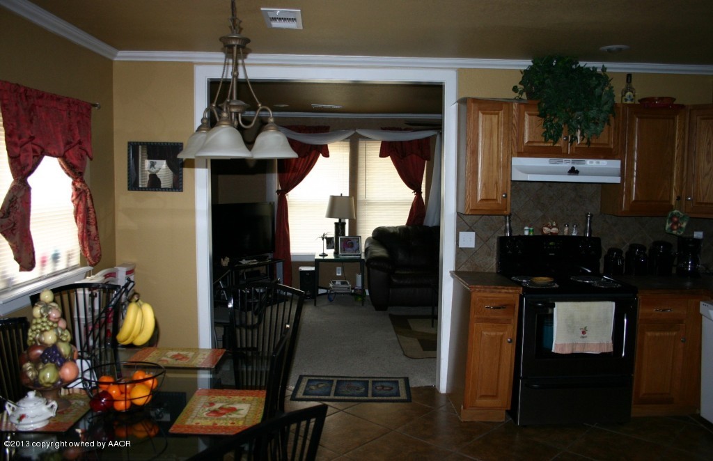 203 Southwest 41st Avenue Amarillo, TX 79110 - Photo 8 of 25