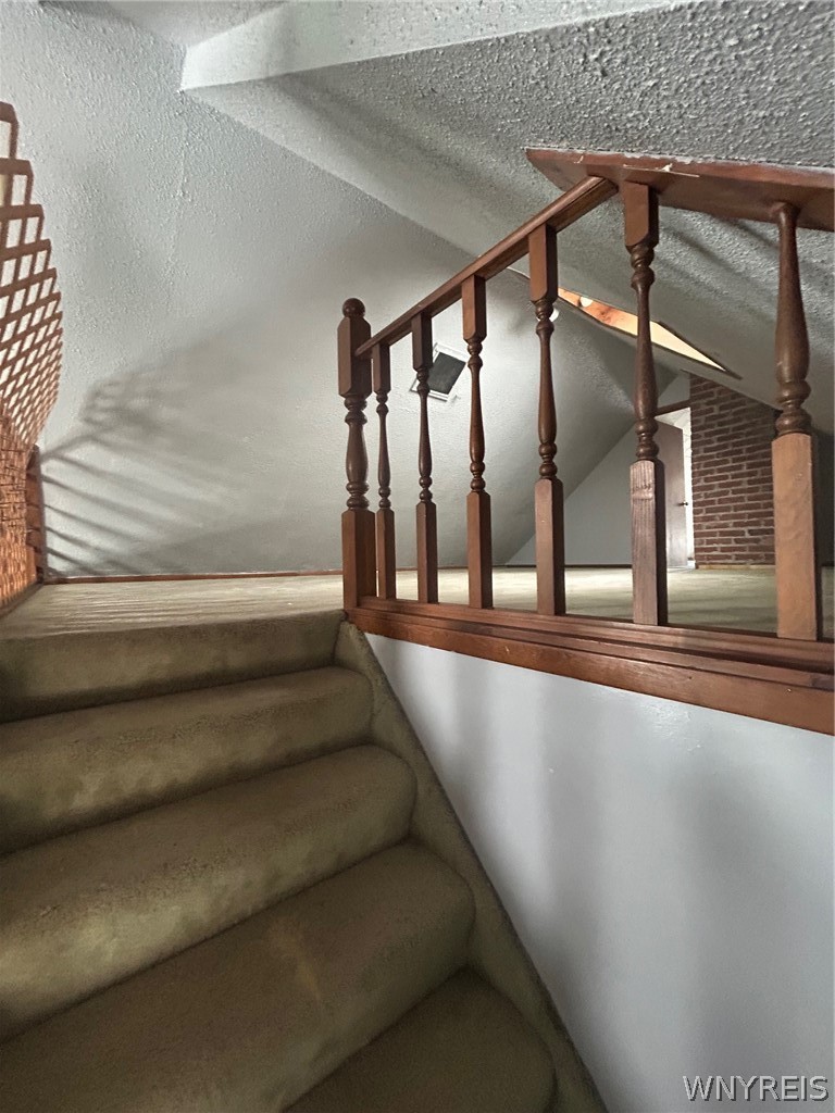 34 Sandrock Road Buffalo, NY 14207 - Photo 10 of 12