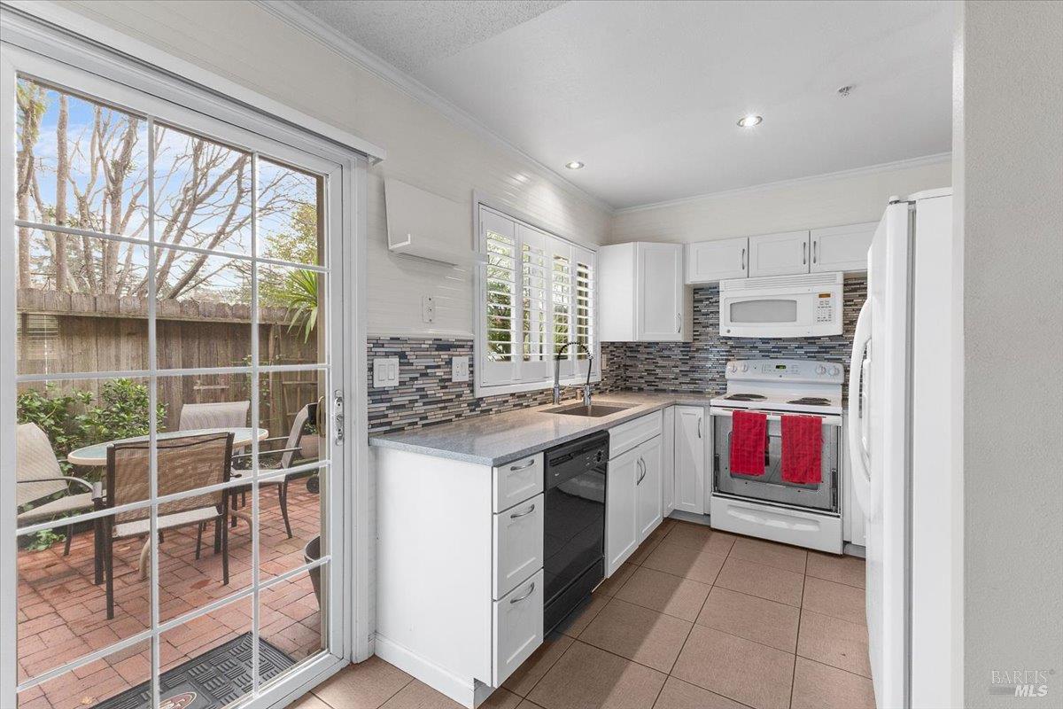 1003 Golf Course Drive Rohnert Park, CA 94928 - Photo 12 of 29