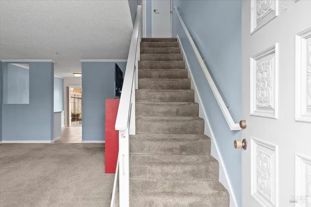 $389,000 | 1003 Golf Course Drive, Rohnert Park, CA 94928