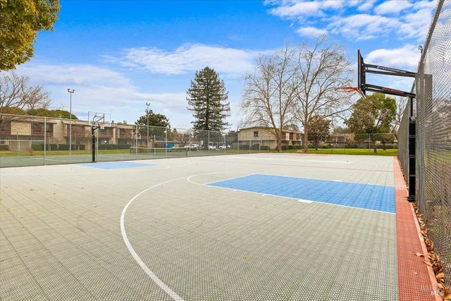 $389,000 | 1003 Golf Course Drive, Rohnert Park, CA 94928