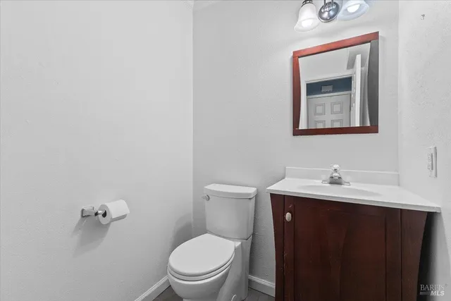 $389,000 | 1003 Golf Course Drive, Rohnert Park, CA 94928