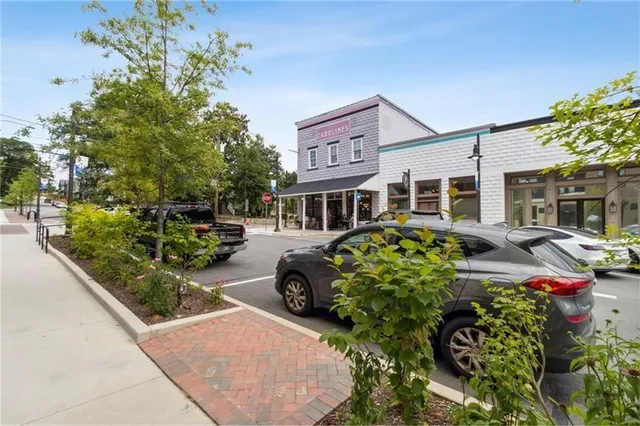 $455,000 | 6604 Windbrook Way, Flowery Branch, GA 30542