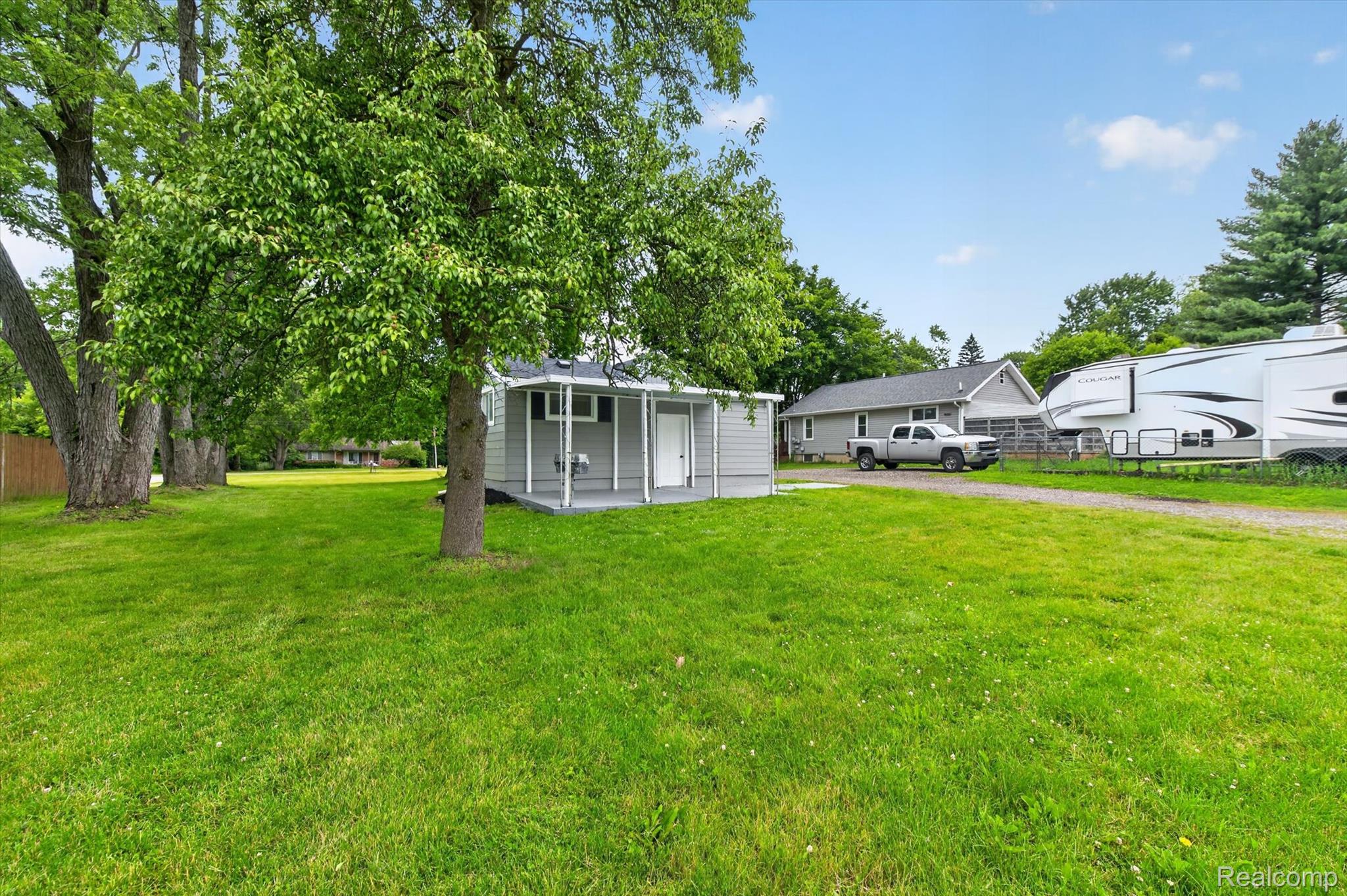 2931 Grant Road Rochester, MI 48309 - Photo 17 of 21 17.jpg