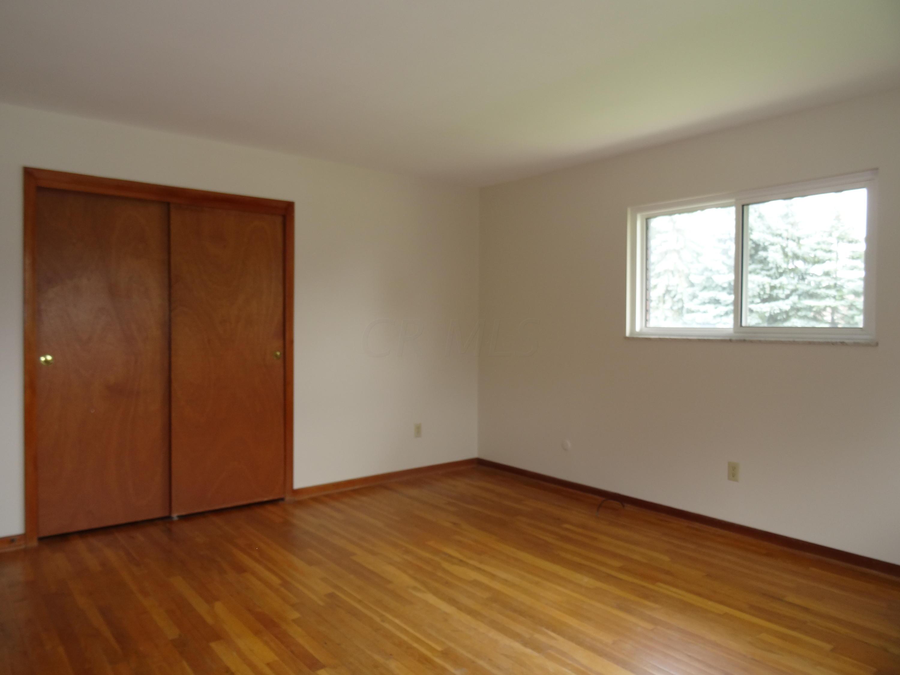 4979 Godown Road Columbus, OH 43220 - Photo 9 of 14