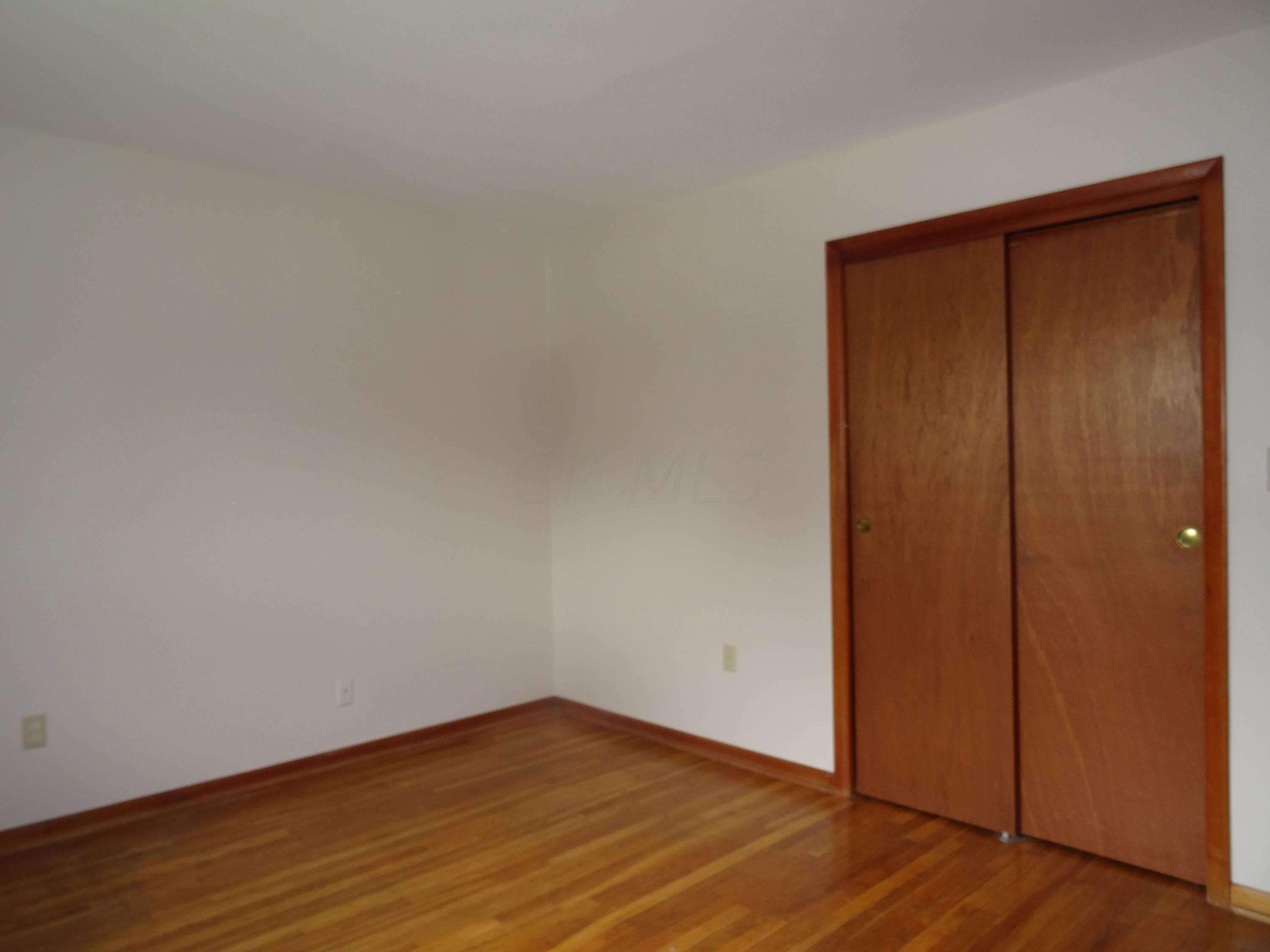 4979 Godown Road Columbus, OH 43220 - Photo 10 of 14
