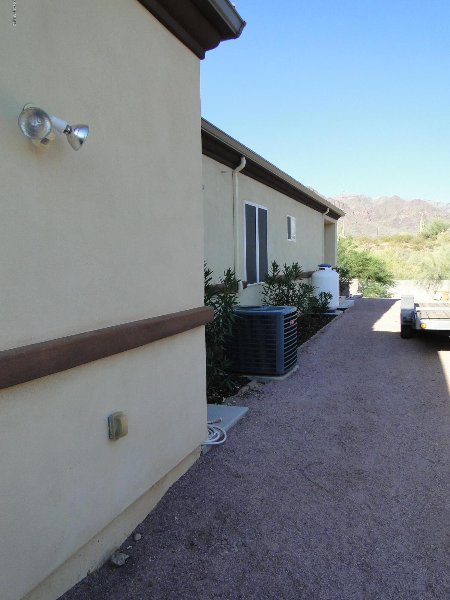 933 North Roadrunner Road Apache Junction, AZ 85119 - Photo 54 of 60 DSC04939